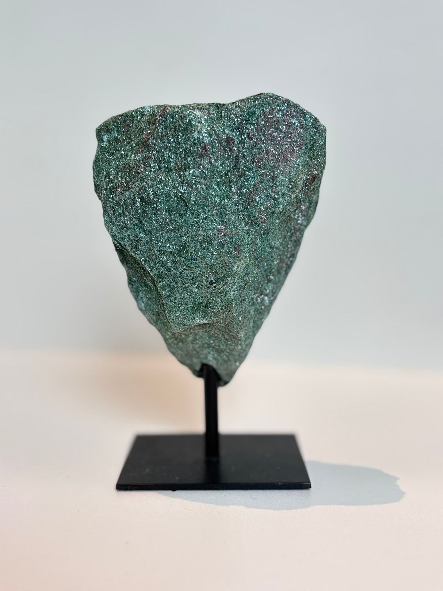 Fuchsiet op standaard