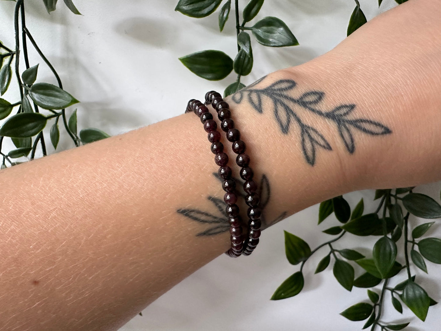 Kogelarmband Granaat 4mm