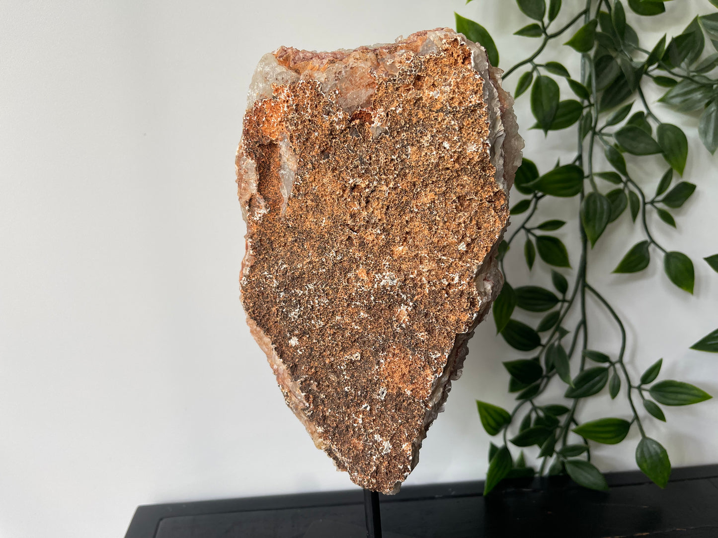 Roze amethist op standaard