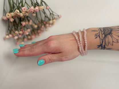 Rozenkwarts kogelarmband 4 mm kralen