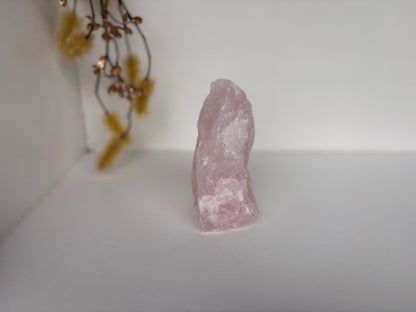 Rozenkwarts sculptuur