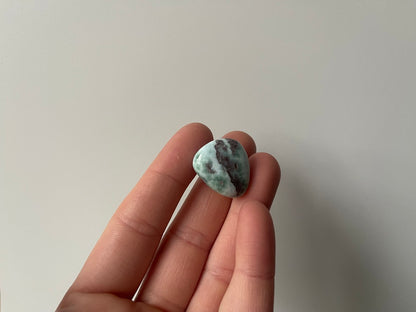 Larimar trommelsteen