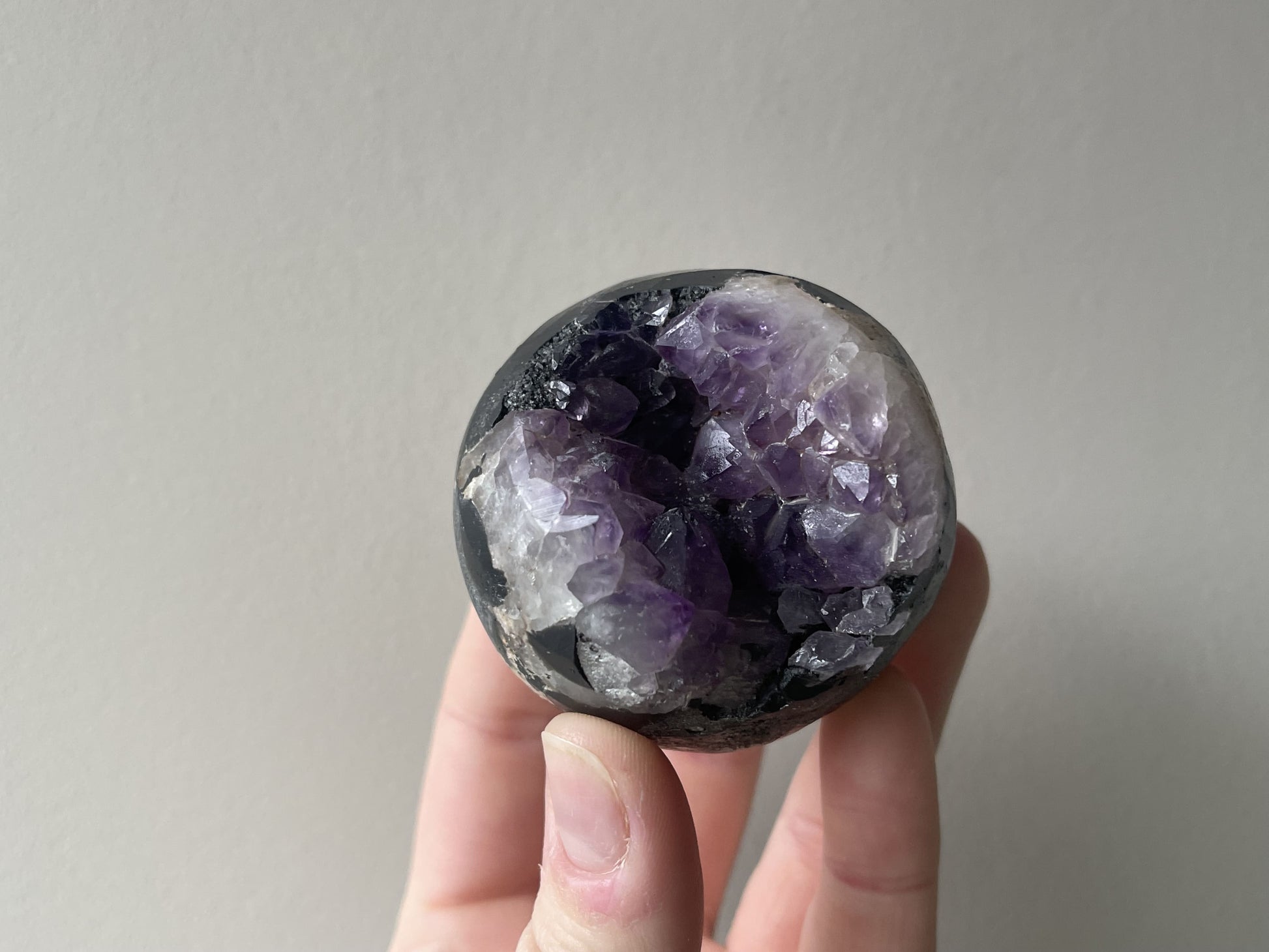 Druzy Amethist bol 5cm - Kristalkriebels