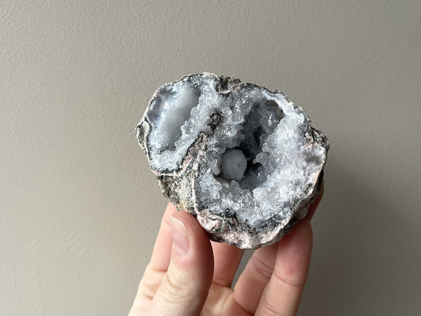 Chalcedoon geode set zonder standaarden - Kristalkriebels