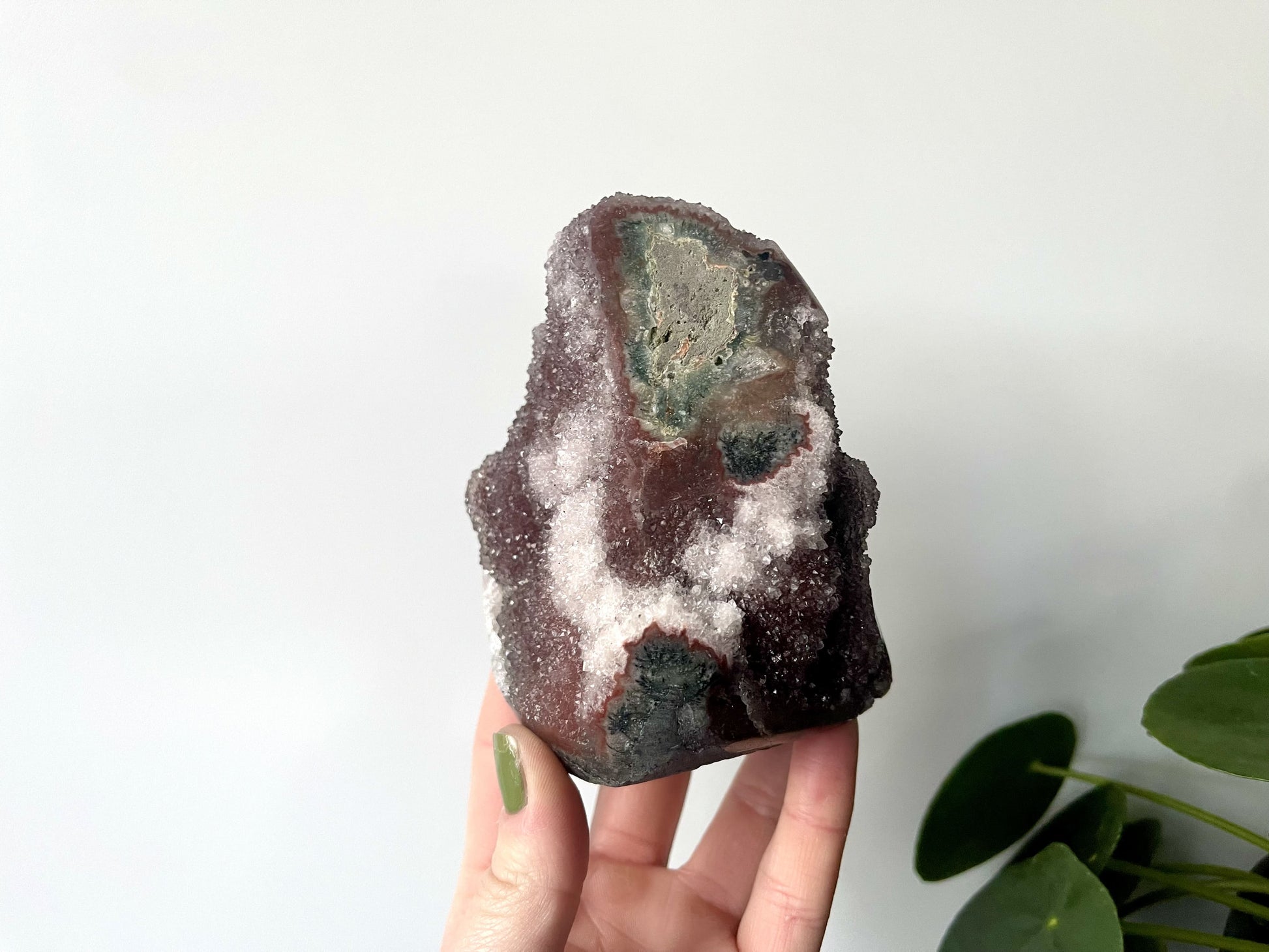 Druzy Amethist sculptuur roze groot - Kristalkriebels