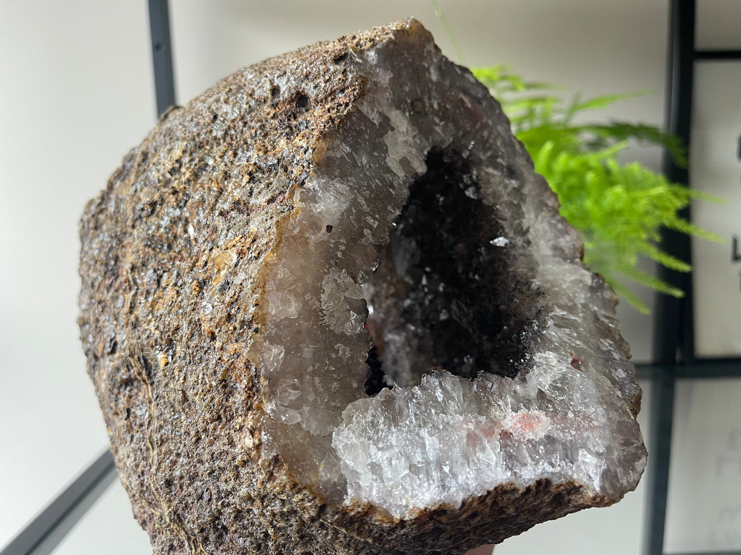 Kwarts met Geothiet geode